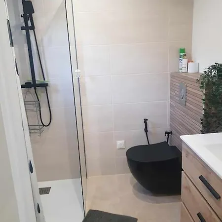 Logement Independant A Frejus Exterior photo