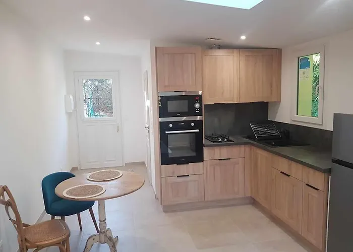 Logement Independant A Frejus